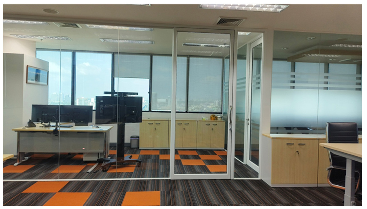 For RentOfficeBangna, Bearing, Lasalle : Office for rent/sale, Central City Tower Building. (next to Central Bangna Department Store) Area size: 186 sq m. Floor: 19