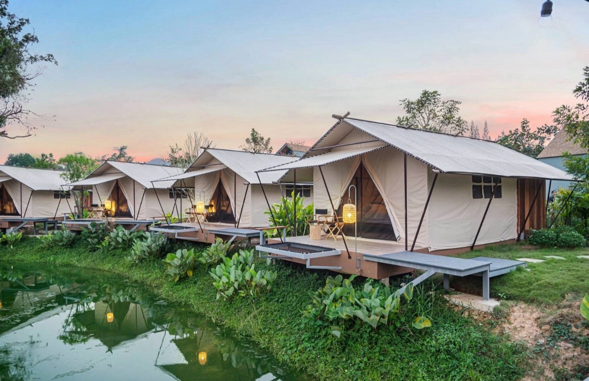 For SaleHotel&Apartment BusinessCha-am Phetchaburi : Riverside Resort Business for Sale in Phetchaburi Near Kaeng Krachan with Existing Customer Base and 50,000 Followers Ready to Operate