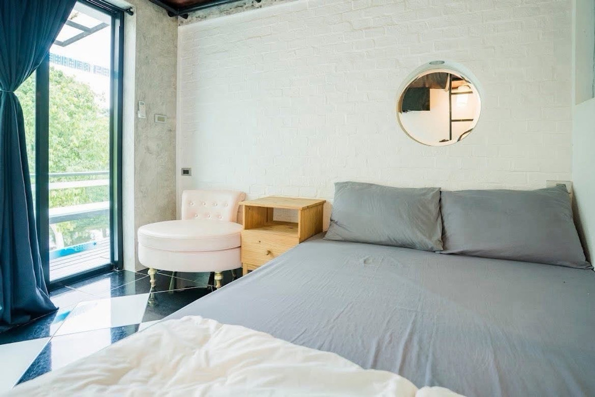 For SaleHotel&Apartment BusinessCha-am Phetchaburi : Riverside Resort Business for Sale in Phetchaburi Near Kaeng Krachan with Existing Customer Base and 50,000 Followers Ready to Operate