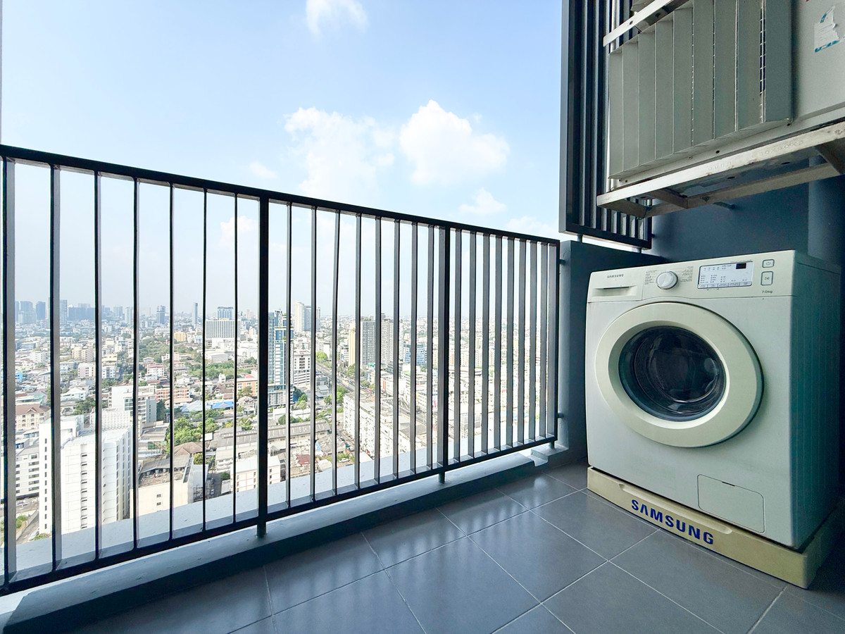 ให้เช่าคอนโดรัชดา ห้วยขวาง : 🚀 Quinn รัชดา - 68ตรม. 2นอน2น้ำ ชั้นสูง ห้องมุม ปล่อยเช่า 092-545-6151 (ทีม)