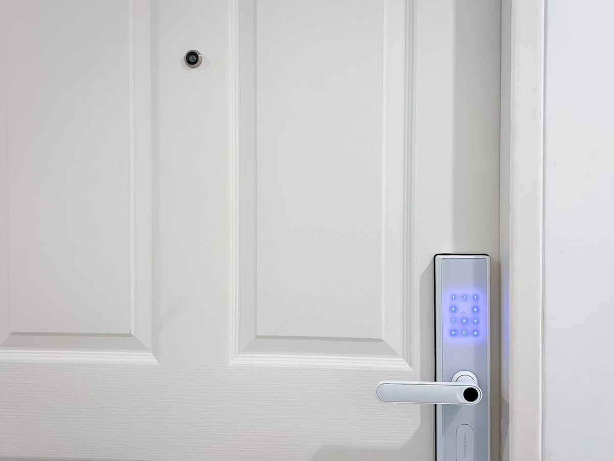 ขายคอนโดเสรีไทย-นิด้า : ขายด่วน 🌿 คอนโดแต่งใหม่ พร้อมอยู่ The Niche ID เสรีไทย 81/2 | ตึก B ชั้น 7 ห้องริม Digital Door Lock วิวโล่ง ลมดี ความเป็นส่วนตัวสูง ✨