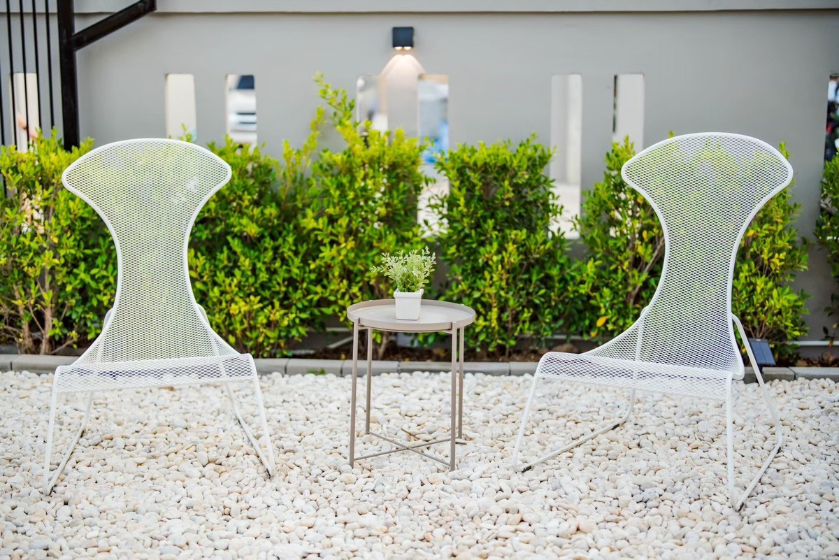 ขายชะอำ เพชรบุรี : วันหยุดของครอบครัวคุณ — ควรมี สไลเดอร์ 15 เมตร รออยู่ 🎢 และเมื่อคุณกลับบ้าน พูลวิลล่าหลังนี้ยังทำงานแทนคุณ — รับ 35,000 บาท/เดือน เป็น Passive Income 💰 Yield 5%