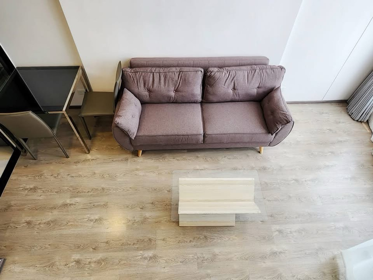 ให้เช่าคอนโดรัชดา ห้วยขวาง : 🏢 ให้เช่าคอนโด SOHO Bangkok Ratchada ✨
(B6902039) 
🚆 ใกล้ MRT ห้วยขวาง เพียง 200 เมตร เดินทางสะดวก เข้าเมืองง่าย

💰 ค่าเช่า 28,000 บาท / เดือน