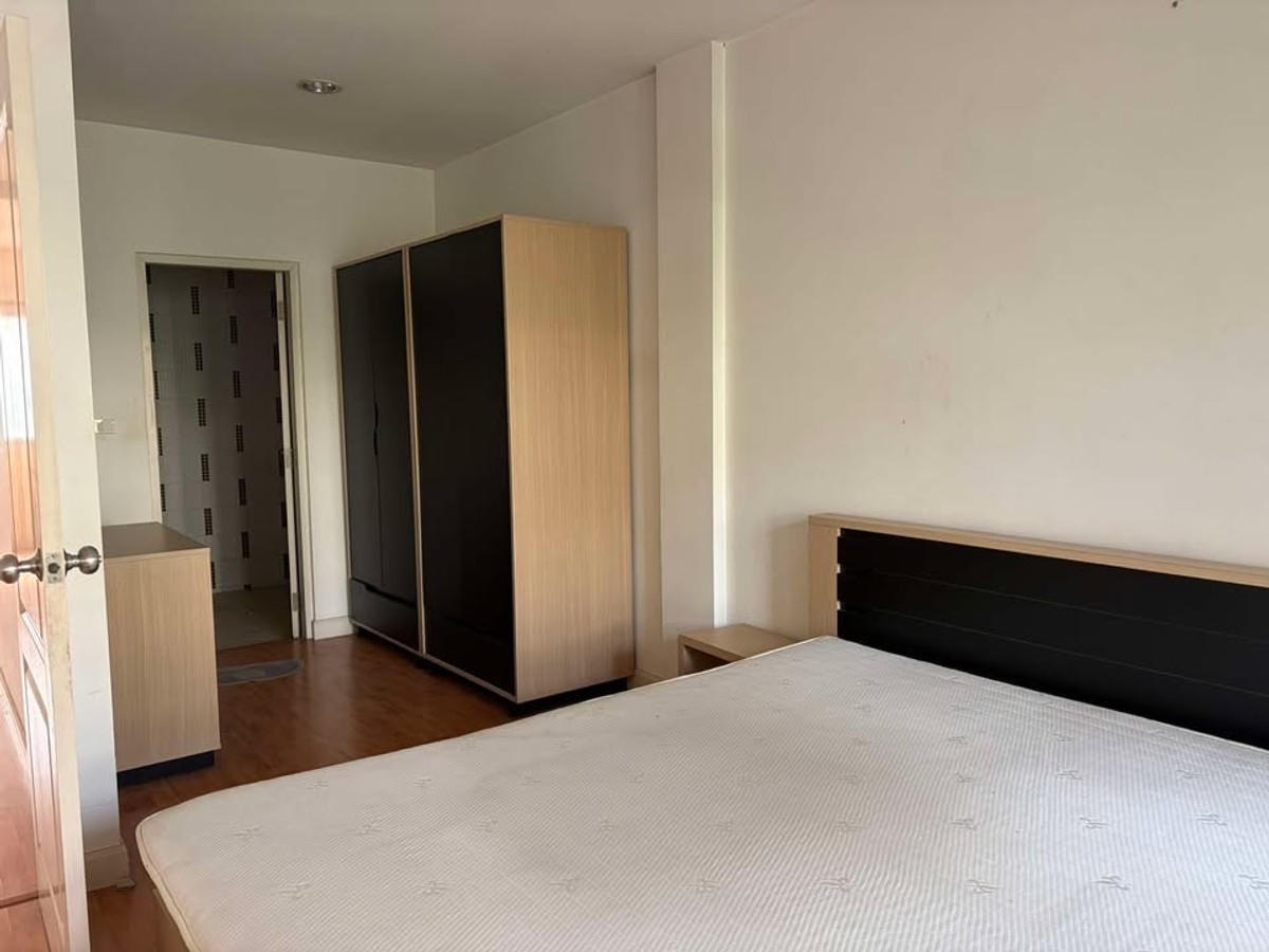 ให้เช่าทาวน์โฮมนวมินทร์ รามอินทรา : ให้เช่าทาวน์โฮม 3 ชั้น Vista park รัชดา-รามอินทรา (22 ตร.ว.) ตกแต่งพร้อมอยู่