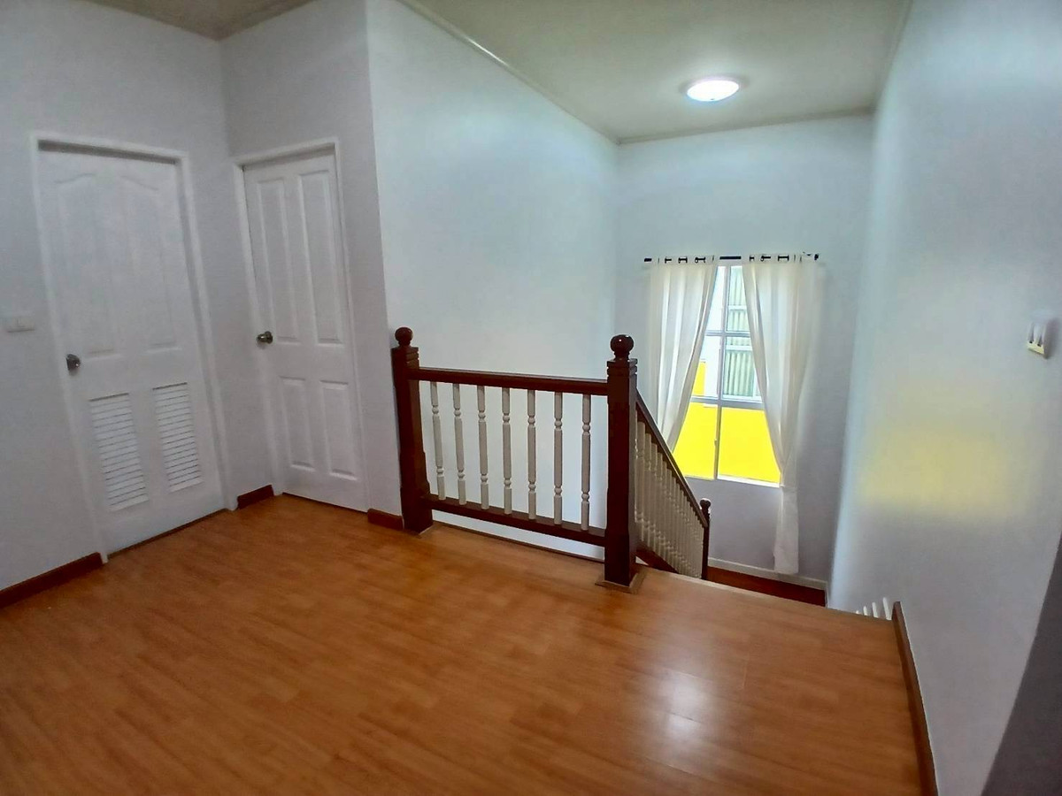 For RentHouseMin Buri, Romklao : Single house for rent Passorn Village 13 Soi Suwinthawong 86 (100 sq m.) decorated and ready to move in.