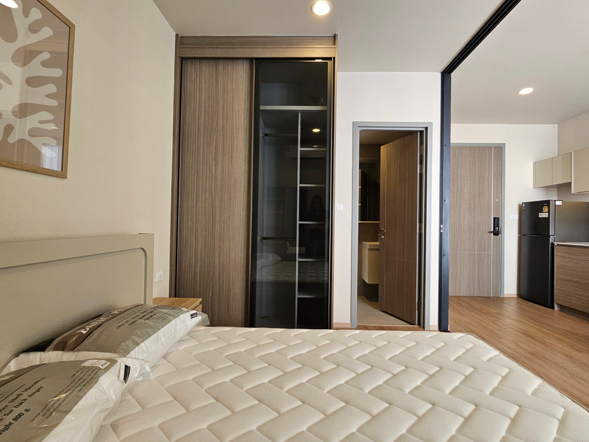 For RentCondoSathorn, Narathiwat : ดิ อิสระ สาทร  ให้เช่า 1 นอน 1 น้ำ พื้นที่ 33 ตรม  25,000 บาท สนใจโทร น้อง 096-2615656 พร้อมให้นัดหมายเข้าชมทุกวัน  The Issara Sathorn for RENT 1bed 1 bath 33 Sq,m price 25,000 Baht   call Nong 096-2615656 Ready to touring everyday   ห้องกว้าง 33 ตรม. พร้