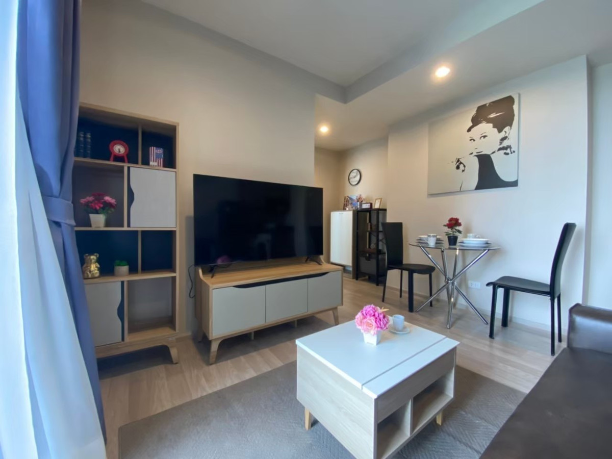 For RentCondoBangna, Bearing, Lasalle : Condo for Rent: Ideo Mobi Sukhumvit East Point Near BTS Bang Na (approx. 250 meters)
