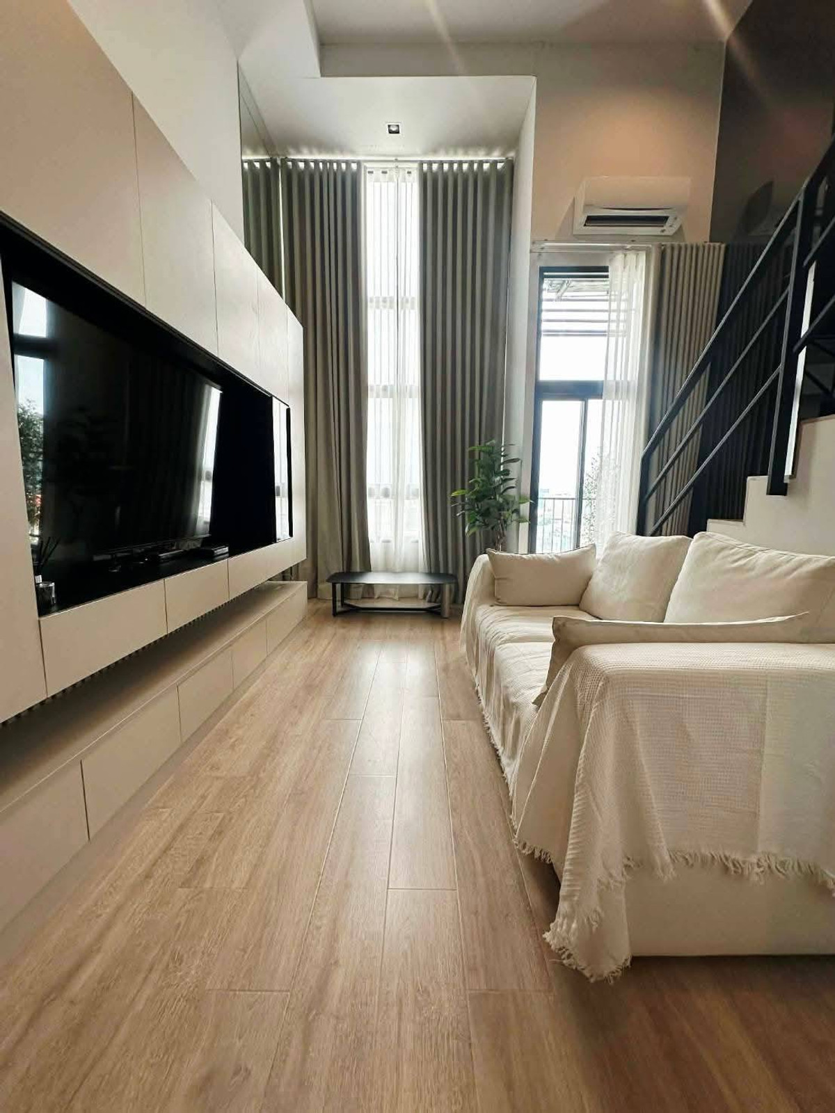 ให้เช่าคอนโดพระราม 9 เพชรบุรีตัดใหม่ RCA : 💥CP-10386💥ว่าง ให้ เช่า ไอดีโอ พระราม 9 - อโศก👉แอดไลน์ @rentbkk 