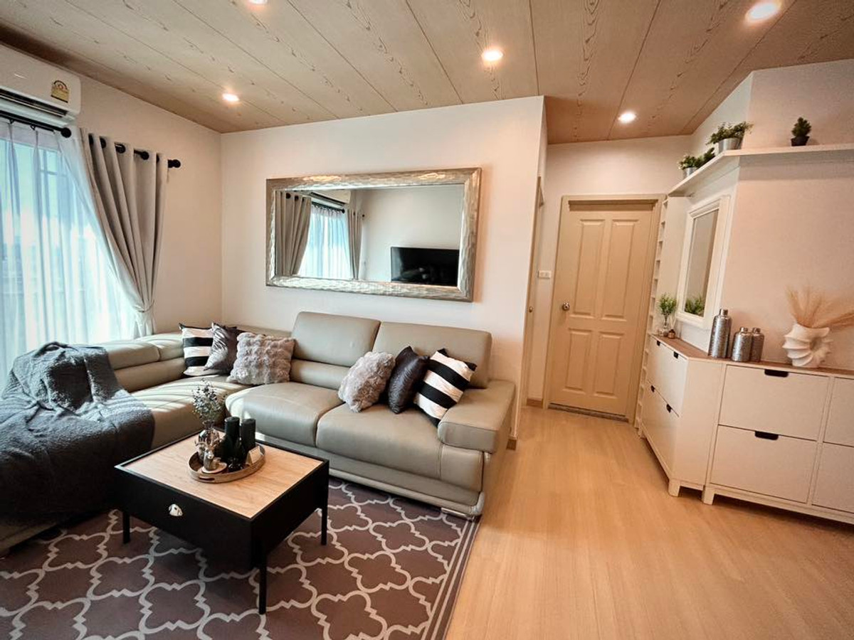 ให้เช่าคอนโดพระราม 9 เพชรบุรีตัดใหม่ RCA : Condo 3 Bedroom for Rent near Supalai Veranda Rama 9