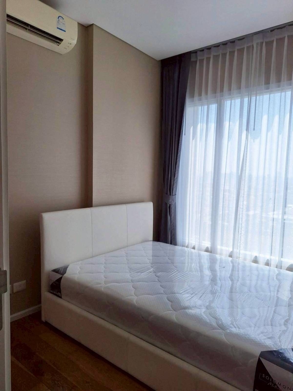 For RentCondoLadprao, Central Ladprao : 🌟 Condo for rent at The Saint Residences – Special price only 15,000 THB/month! 🔥 Brand-new room, never occupied. Be the first person to live in this beautiful unit! ✨