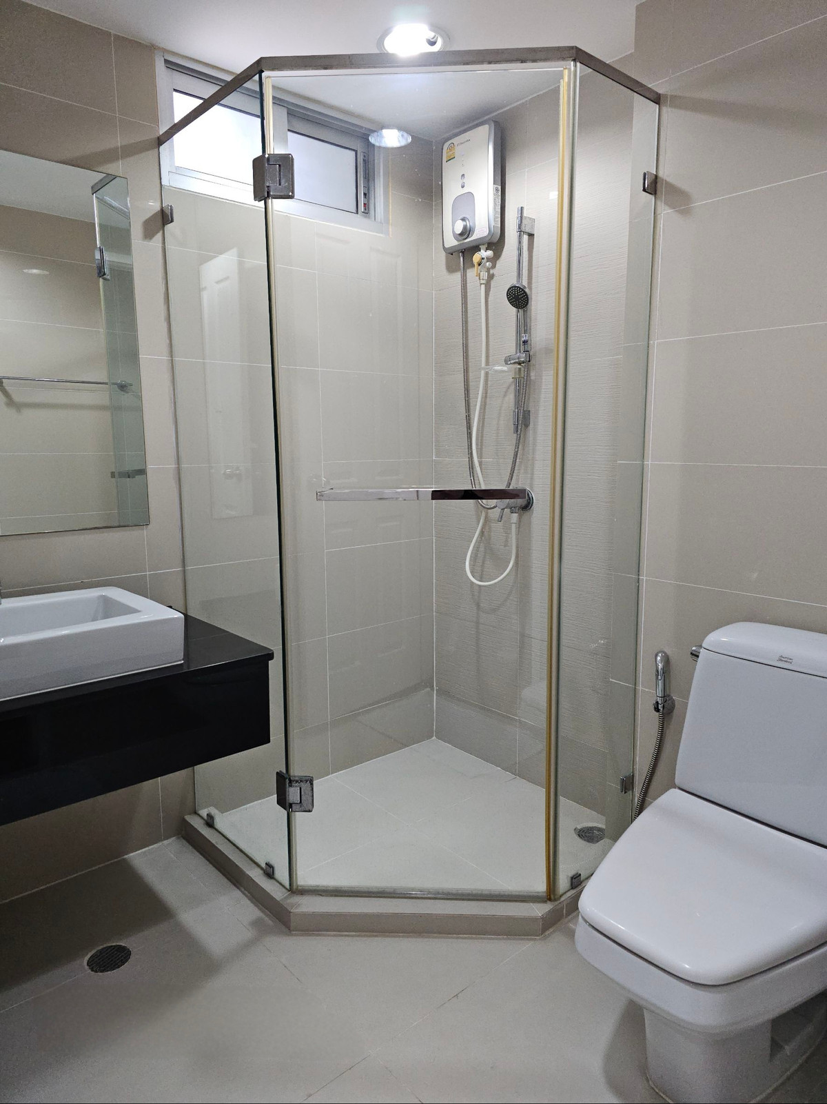 For RentCondoRama9, Petchburi, RCA : Belle Grand Rama9  2 bed 2 bath 101 Sq,m Rental price 40,000 Baht call Nong 096-2615656 Ready to touring everyday  เบล แกรนด์ พระราม 9 2นอน 2น้ำ พื้นที่ 101 ตรม เช่า 0,000 บาท  สนใจโทร น้อง 096-2615656 พร้อมให้นัดหมายเข้าชมทุกวัน   Location : Pharam 9   R