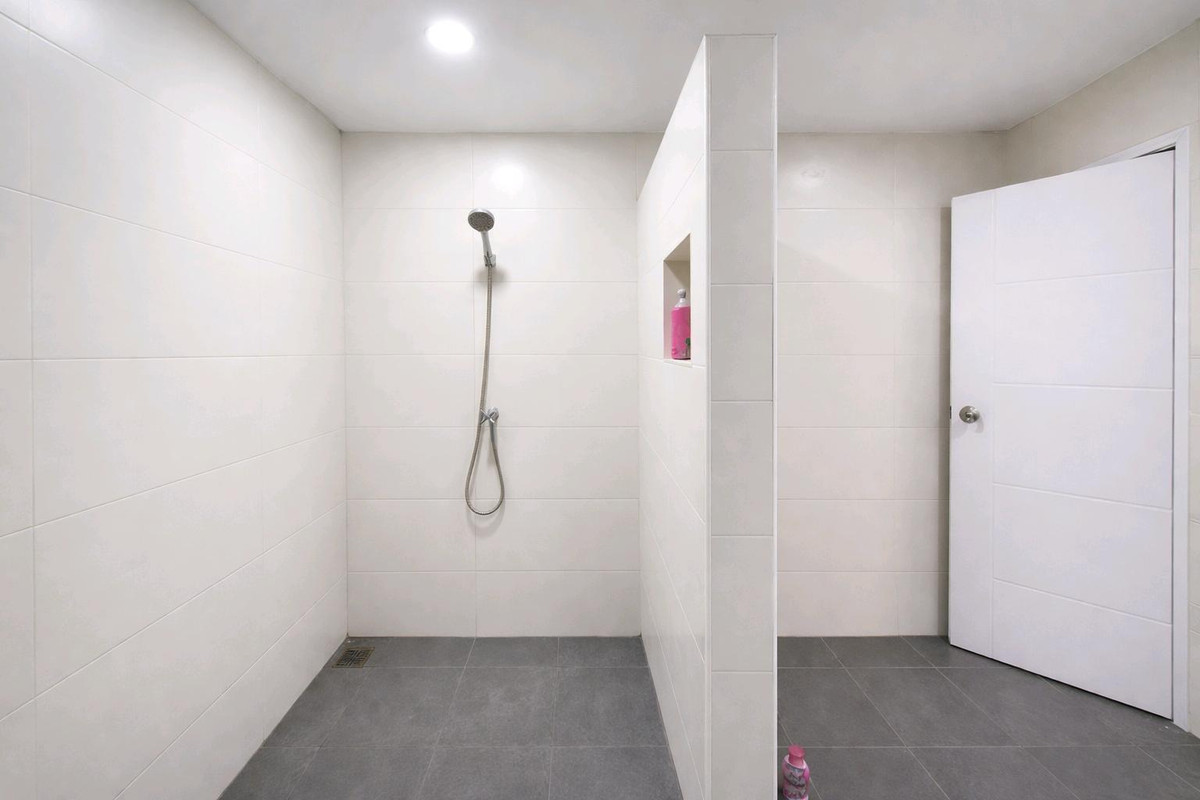 For SaleHouseRamkhamhaeng, Hua Mak : Single house for sale, prime location, Rama 9 Soi 43, near The Nine Department Store 
 ✅️ Rare item