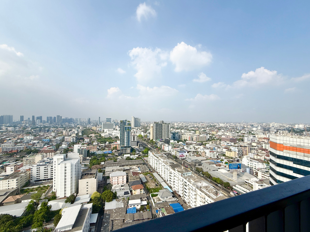 ให้เช่าคอนโดรัชดา ห้วยขวาง : 🚀 Quinn รัชดา - 68ตรม. 2นอน2น้ำ ชั้นสูง ห้องมุม ปล่อยเช่า 092-545-6151 (ทีม)