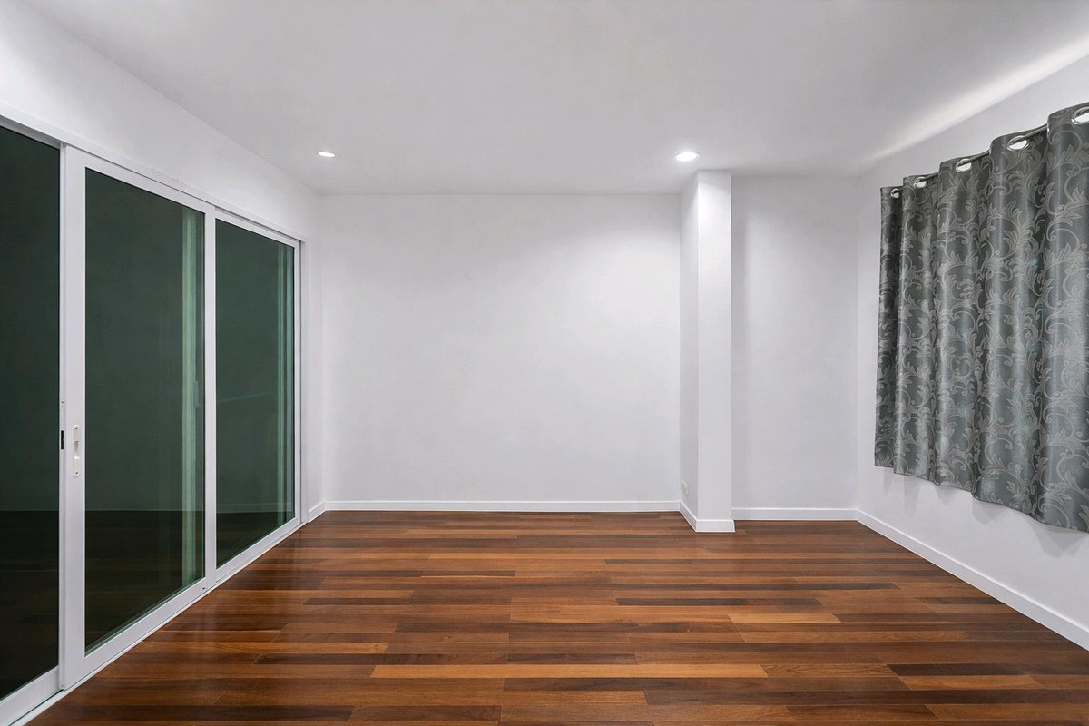 For SaleHouseRamkhamhaeng, Hua Mak : Single house for sale, prime location, Rama 9 Soi 43, near The Nine Department Store 
 ✅️ Rare item