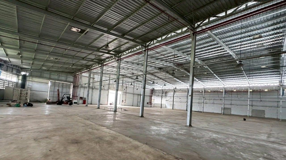 ให้เช่าโกดังนนทบุรี บางใหญ่ บางบัวทอง : 🏭 ให้เช่าโกดัง 1,200-7,520 ตร.ม. แบ่งเช่าได้  | บางบัวทอง นนทบุรี | โกดังใกล้คลังสินค้าเซเว่น ซอยวัดสามง่าม