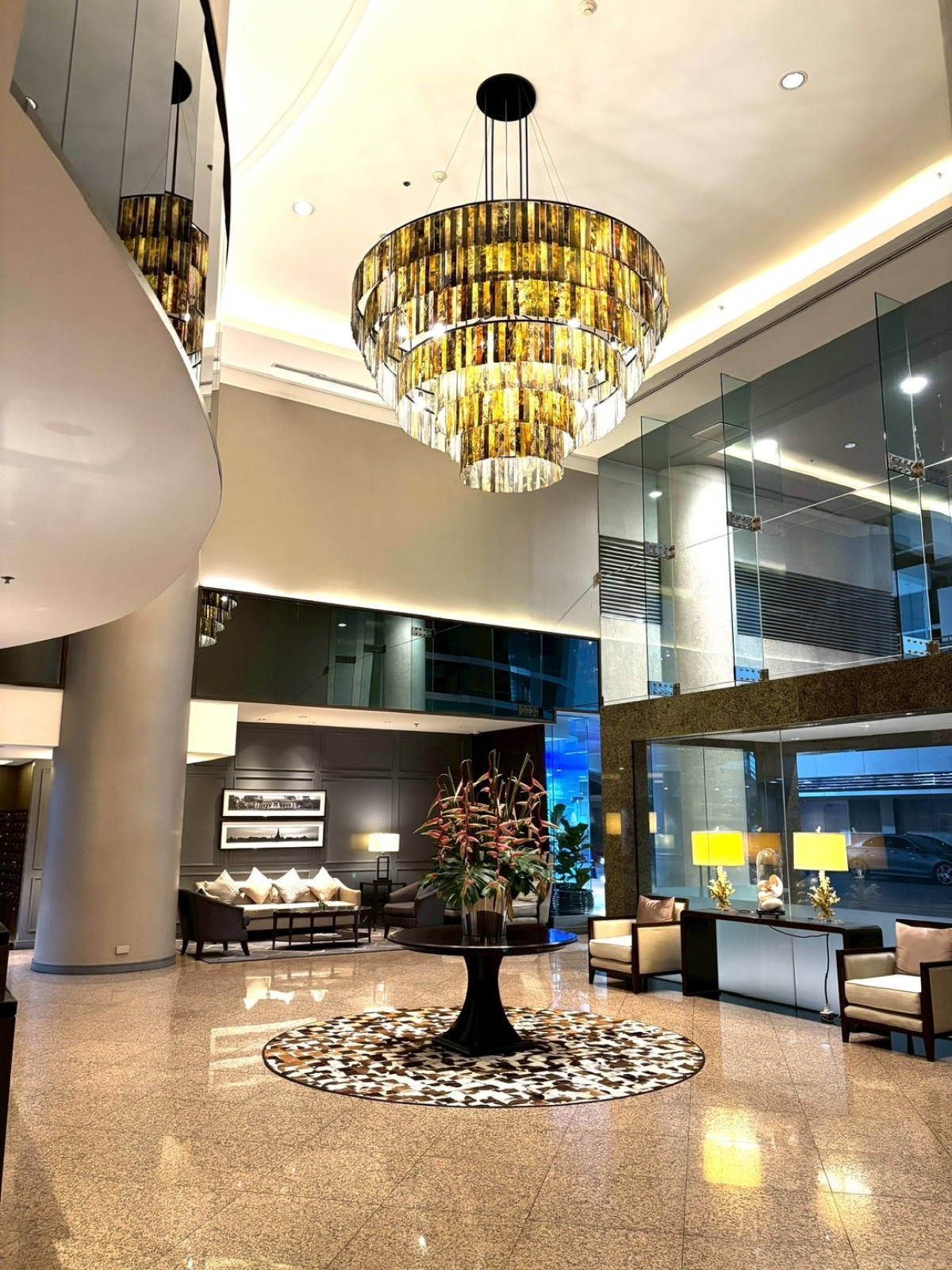 For SaleCondoWitthayu, Chidlom, Langsuan, Ploenchit : For Sale Condo , President Place , high floor , wide frontage , newly renovated , BTS-Chit Lom , Lumpini , Pathum Wan , Bangkok , CX-150162