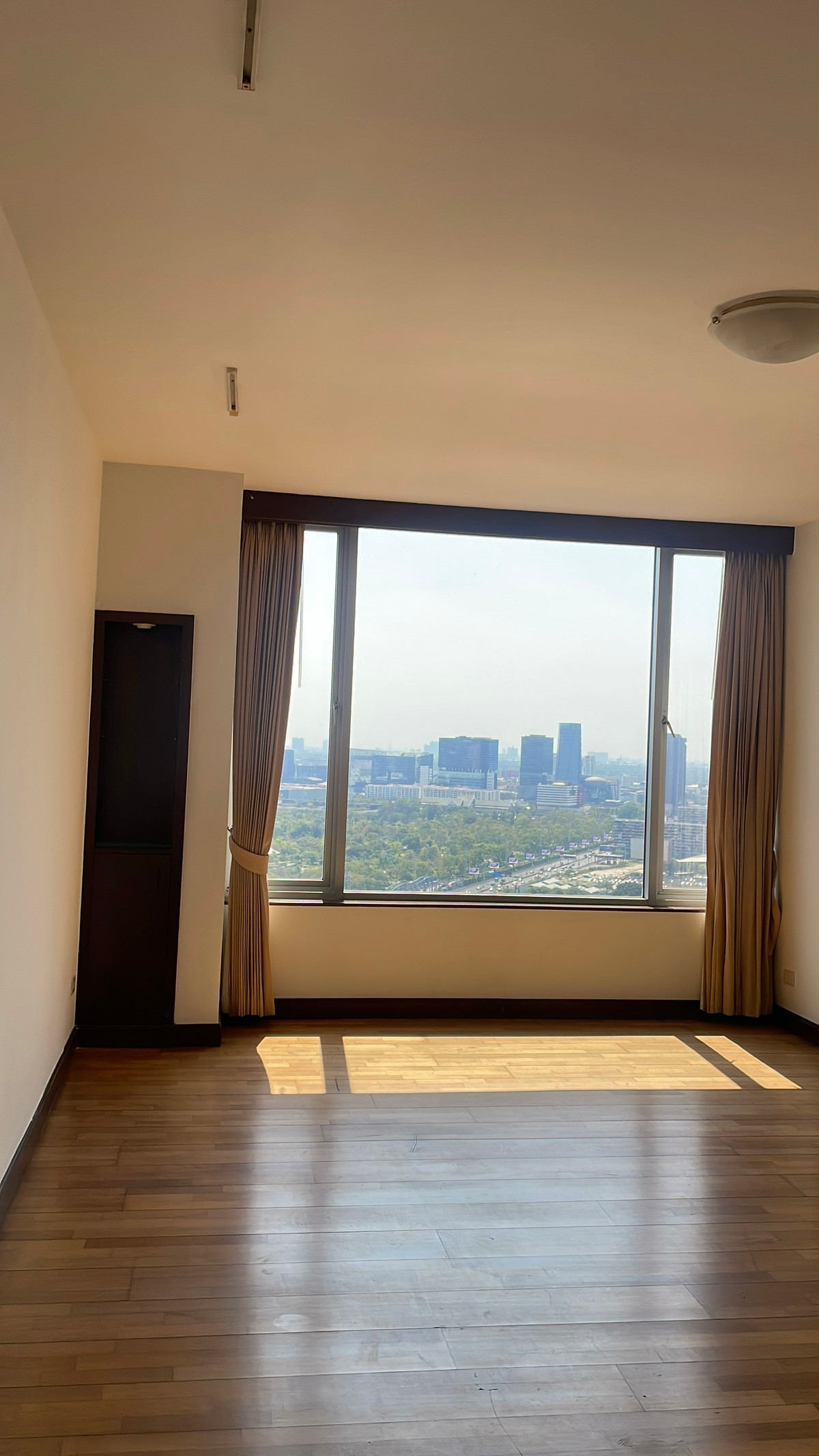 For SaleCondoWitthayu, Chidlom, Langsuan, Ploenchit : ✨All Season Mansion✨3 beds 3 baths, Size 317.73 sqm., near BTS / MRT Ploenchit (0.6 km) Tel.0982645161 