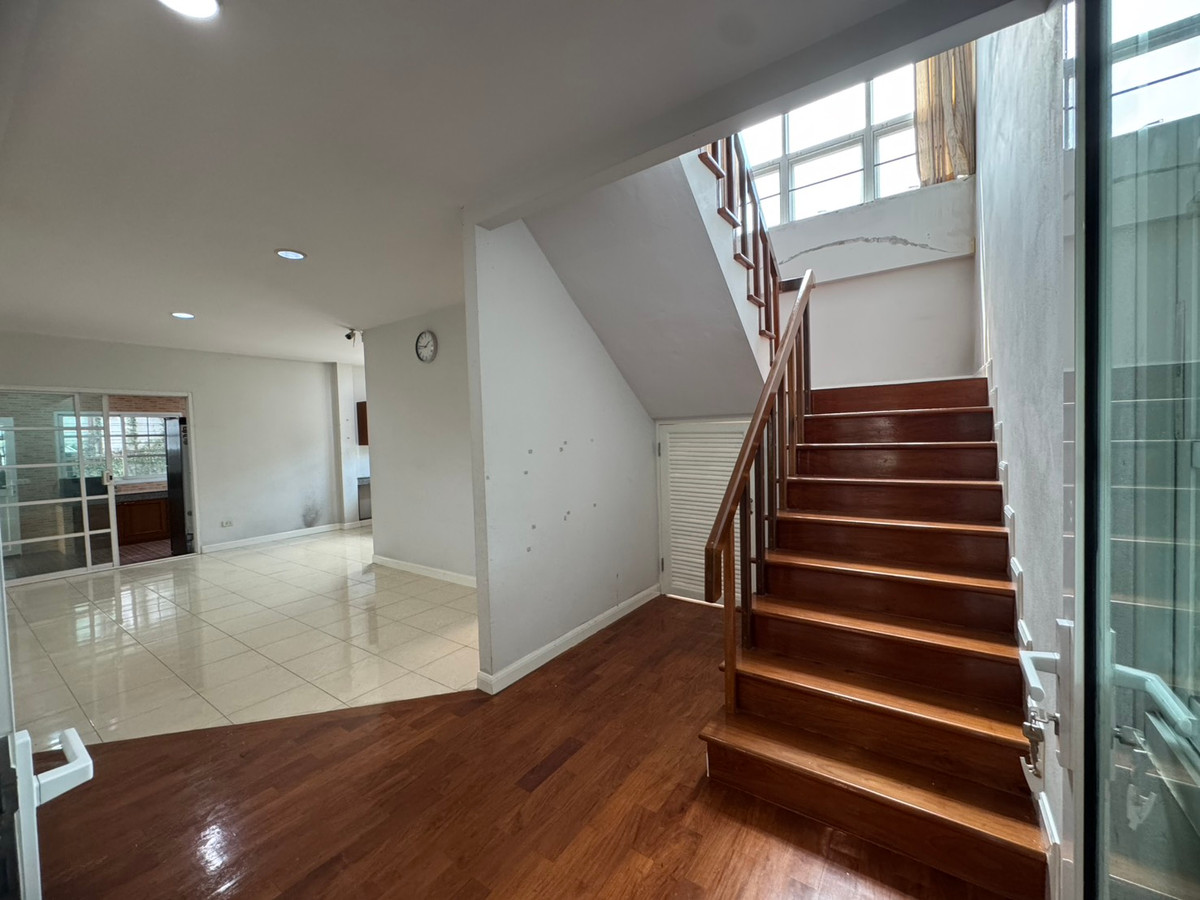 ให้เช่าบ้านโชคชัย4 ลาดพร้าว71 : ให้เช่าบ้านเดี่ยวซอยโชคชัย4 บ้านสวยราคาดี (N.2020)