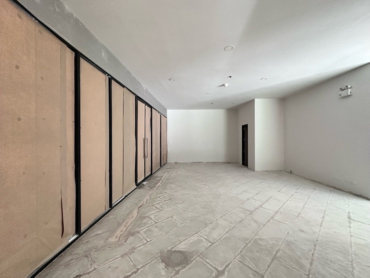 ขายร้านค้า/ตลาดนัดอ่อนนุช อุดมสุข : ขาย Commercial Space 92 ตร.ม. Elio Del Nest ทำเลดี ใกล้ 7-Eleven ติดทางเดินหลักคอนโด เหมาะเปิดธุรกิจ | 082-4499822