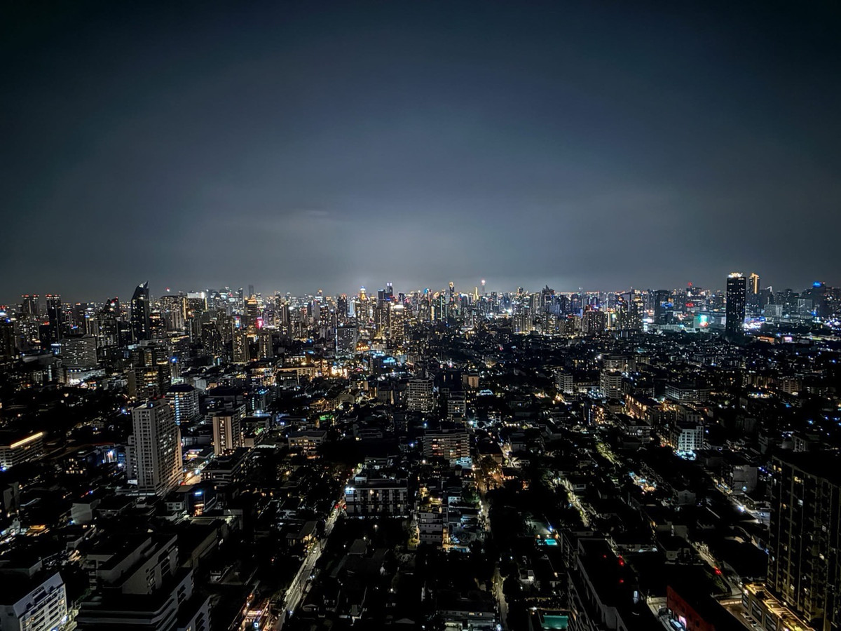 ให้เช่าคอนโดอารีย์ อนุสาวรีย์ : ให้เช่า Noble Form Thonglor (สุขุมวิท 55) 
✨ห้องแบบ Duplex ชั้น 39 (ชั้นสูง วิวเมืองสวย)