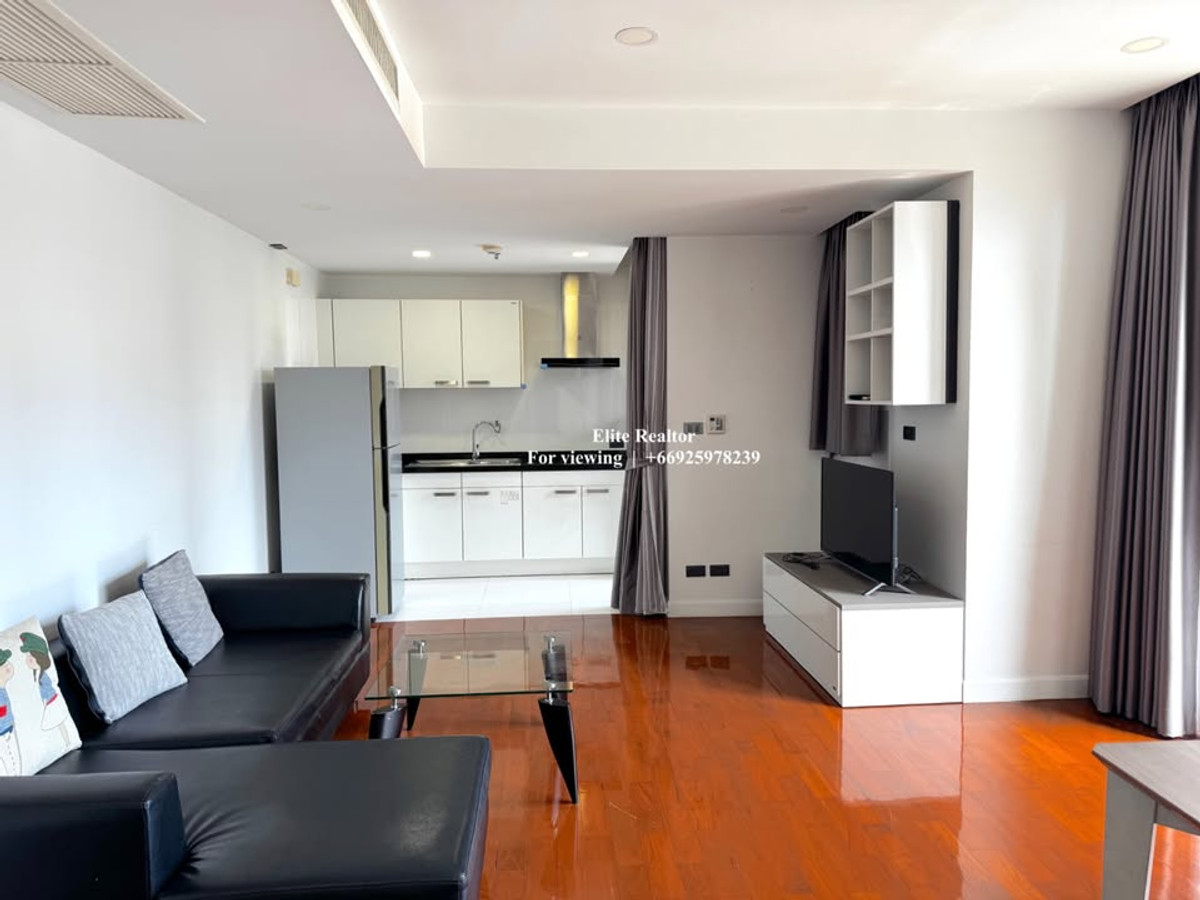 ให้เช่าคอนโดสุขุมวิท อโศก ทองหล่อ : 🏡 Spacious 1 bed unit in Phromphong 