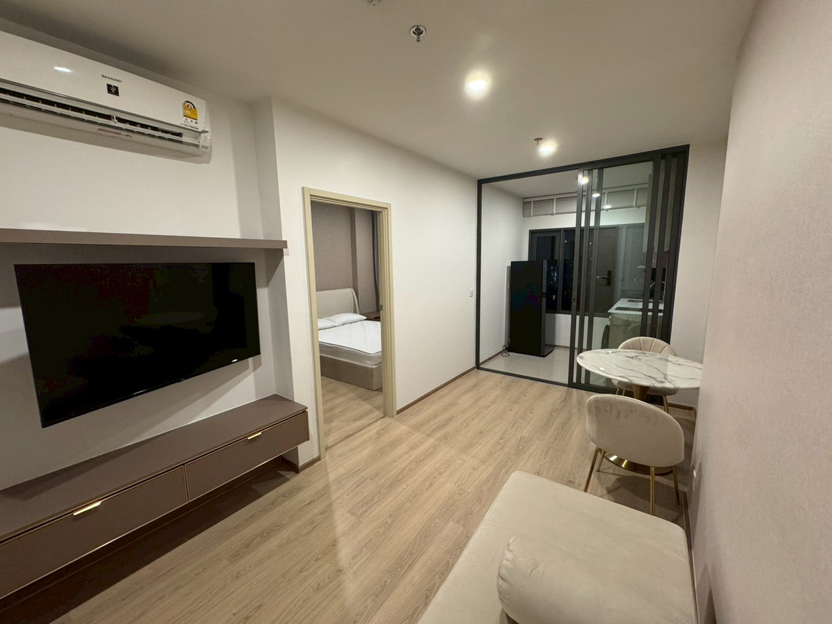 For RentCondoKhlongtoei, Kluaynamthai : Condo in Rama 4, Connected to Asoke | Brand-New Unit | High Floor | Open View | Quiet & Private