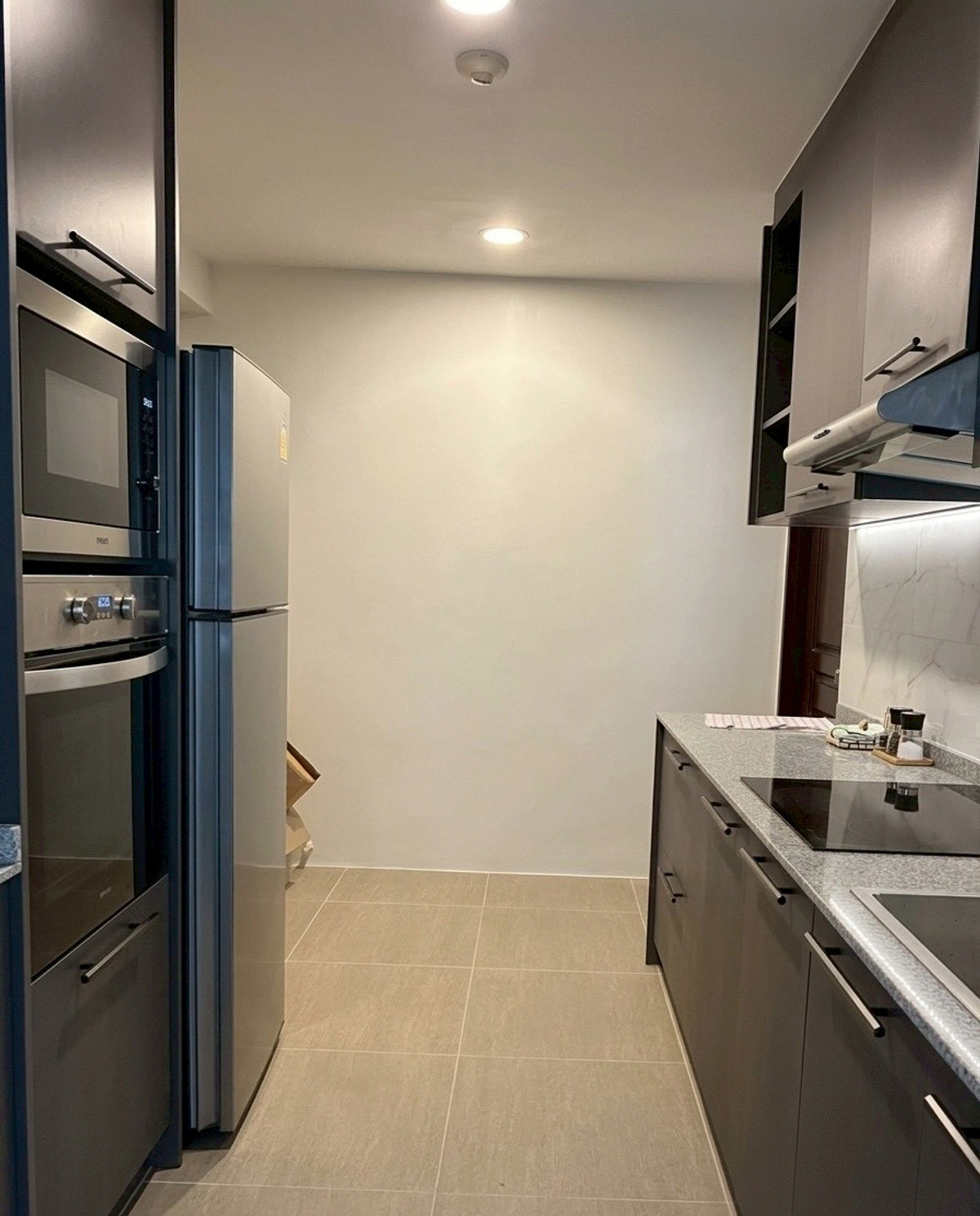 ให้เช่าคอนโดวิทยุ ชิดลม หลังสวน : 🌿🐶 ปล่อยเช่าคอนโดหรู 3 ห้องนอน ใจกลางหลังสวน – Grand Langsuan 🐾 เลี้ยงสัตว์ได้!