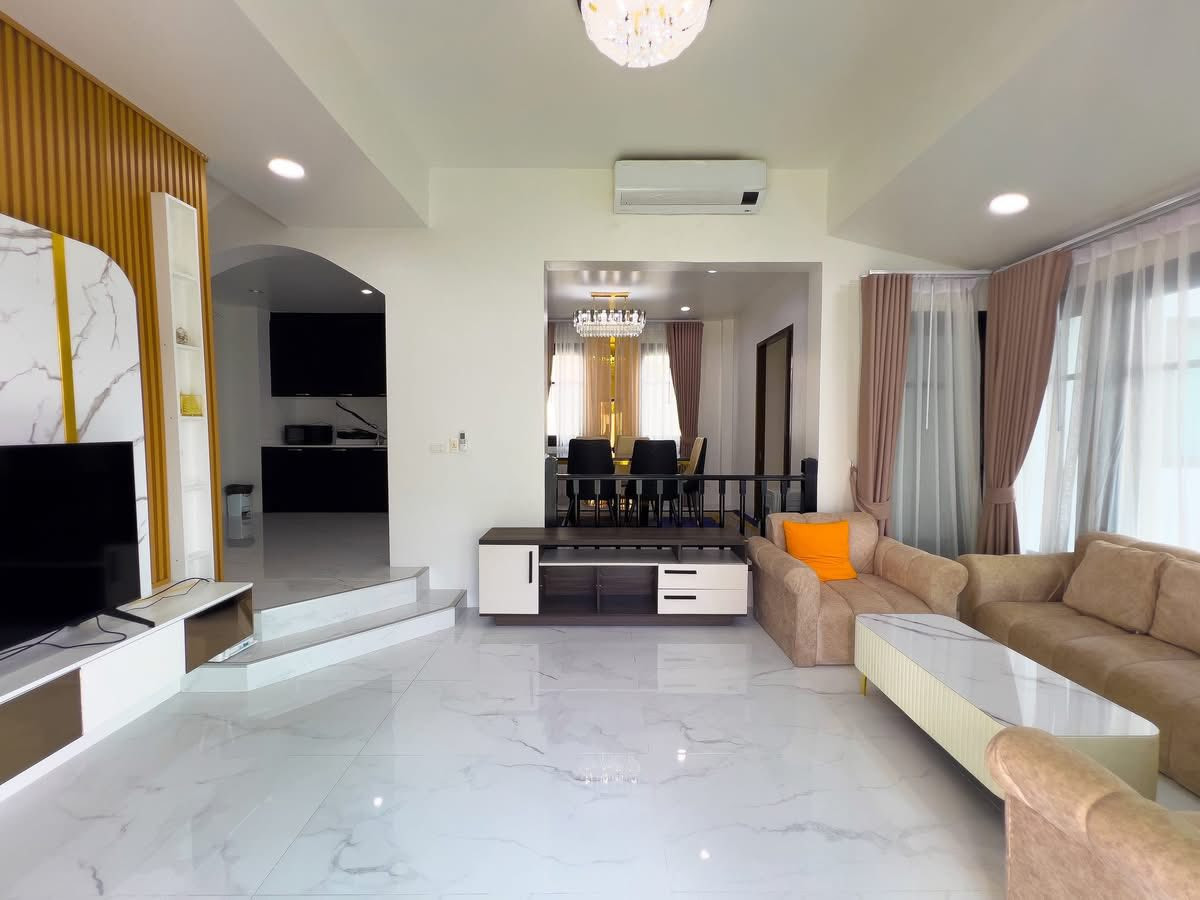 ให้เช่าพัทยา บางแสน ชลบุรี สัตหีบ : บ้านพูลวิลล่า จอมเทียน ใกล้หาดจอมเทียน เดินทางเพียง 5 นาที