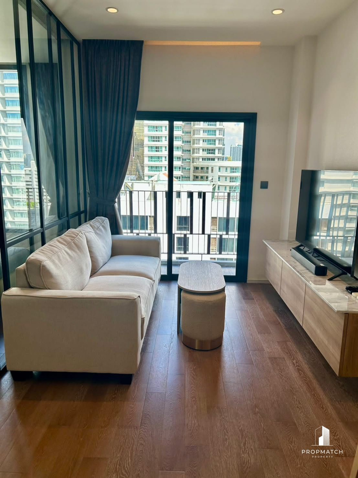 For RentCondoSukhumvit, Asoke, Thonglor : ✨Flash Deal ✨MUNIQ Sukhumvit 23 (1Bed 1Bath 43SQM.) ready to move in! Only 45,000 baht per month Tel.0981315848 @propmatch