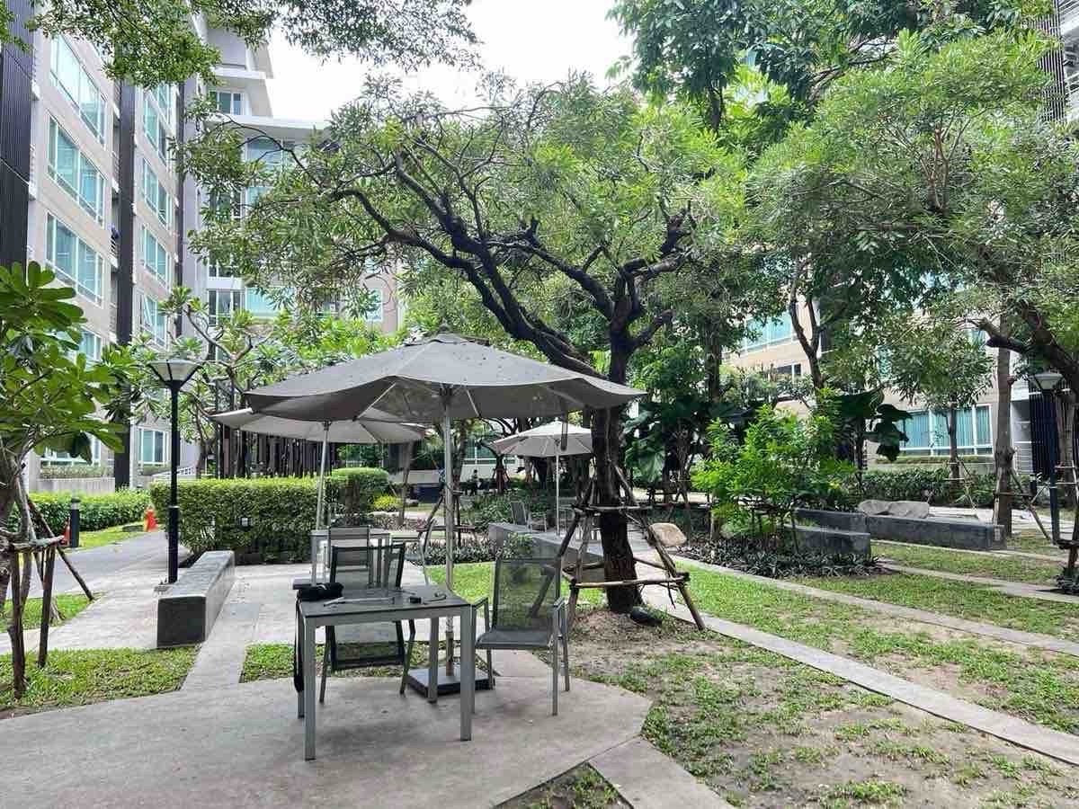 For RentCondoPattanakan, Srinakarin : Elements Srinakarin, opposite Seacon Square Srinakarin and close to the Yellow Line MRT