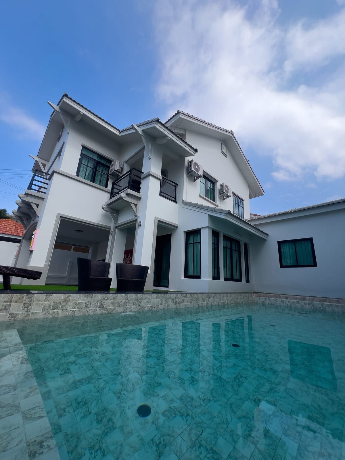 For RentPattaya, Bangsaen, Chonburi : Baan Pool Villa Jomtien, near Jomtien Beach, just 5 minutes away.