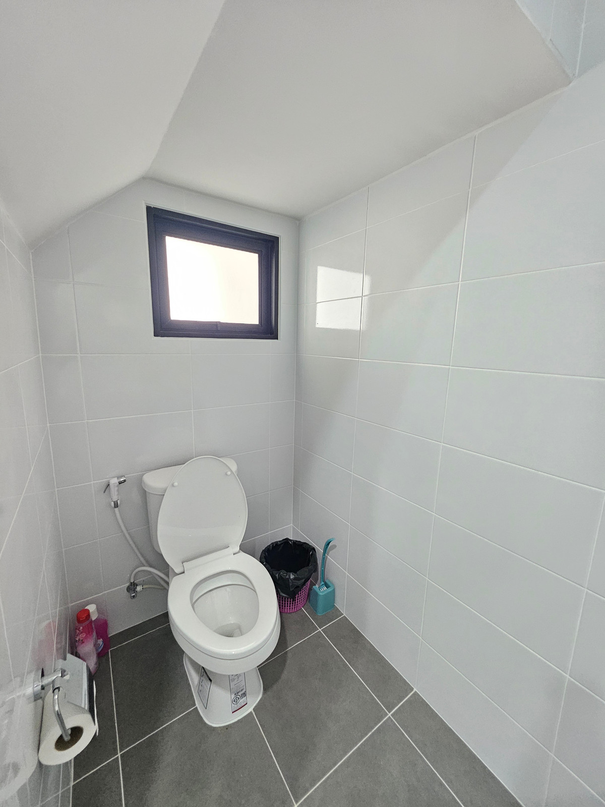 ให้เช่าทาวน์โฮมราษฎร์บูรณะ สุขสวัสดิ์ : [เช่าด่วน] ทาวน์โฮม Minimal Modern ทิศเหนือรับลม ไม่ร้อนแดด! 🏠