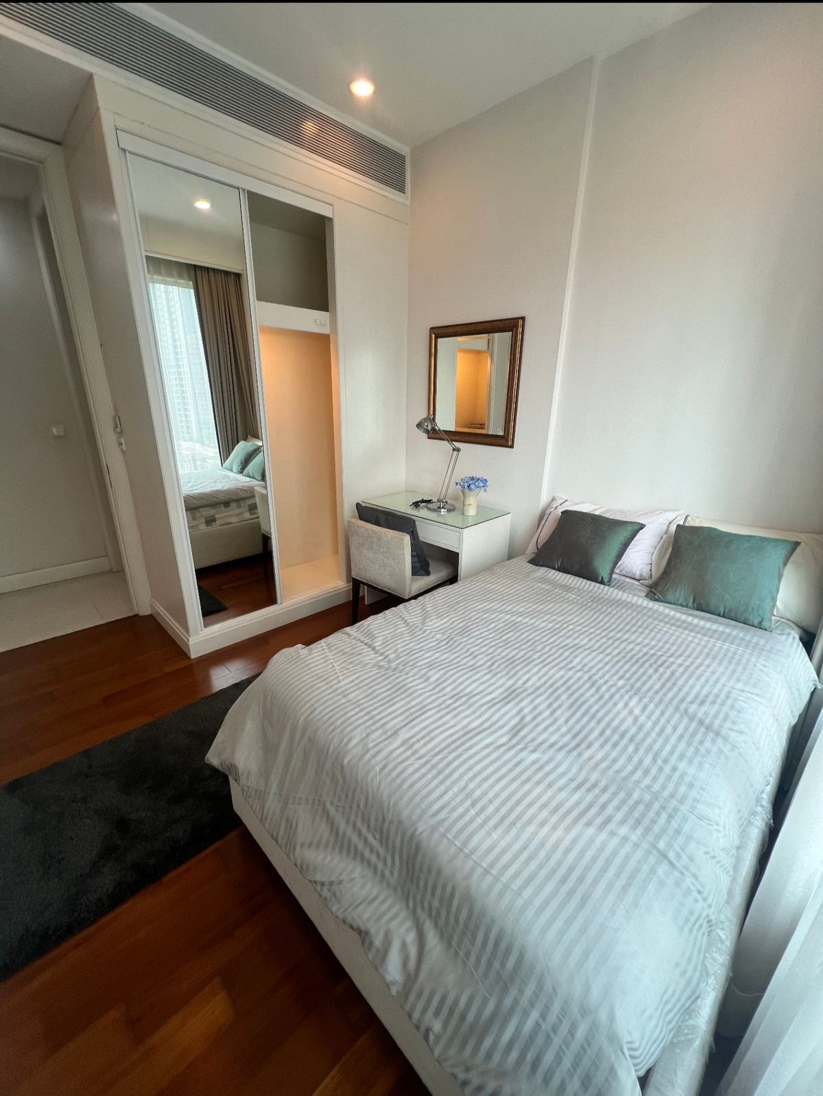 For SaleCondoWitthayu, Chidlom, Langsuan, Ploenchit : ✨Q Langsuan✨2 beds 2 baths, Size 85 sqm., near BTS / MRT Chidlom (0.6 km) Tel.0982645161 