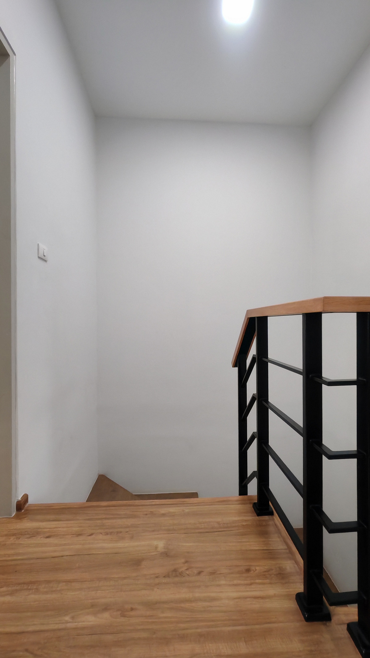 ให้เช่าทาวน์โฮมปทุมธานี รังสิต ธรรมศาสตร์ : ทาวน์โฮมใกล้ ฟิวเจอร์ 6นาที ม.กรุงเทพ 15นาที มี Top หน้าหมู่บ้าน