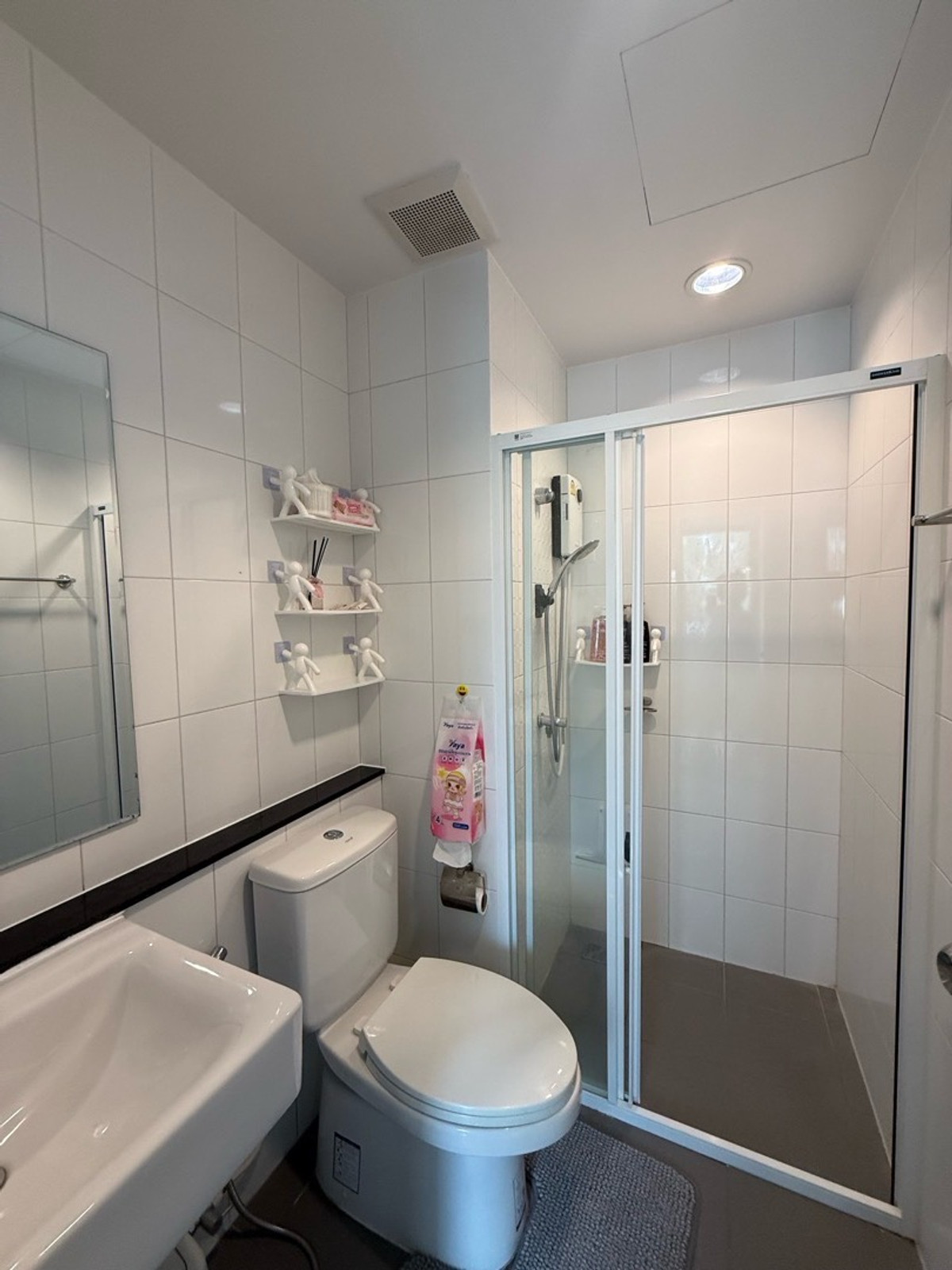 For RentCondoBangna, Bearing, Lasalle : Condo for rent Studio Room Poolview 24sqm. BTS Bearing.