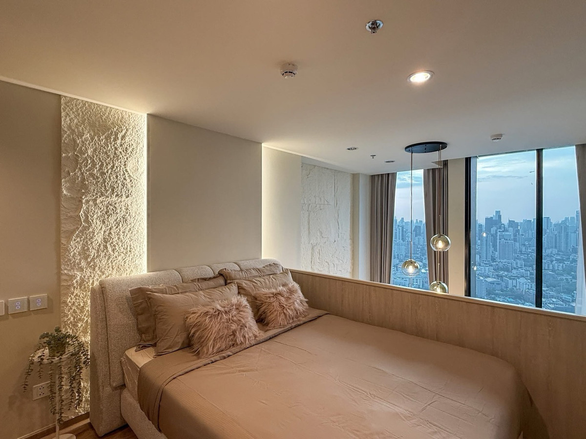 ให้เช่าคอนโดอารีย์ อนุสาวรีย์ : ให้เช่า Noble Form Thonglor (สุขุมวิท 55) 
✨ห้องแบบ Duplex ชั้น 39 (ชั้นสูง วิวเมืองสวย)