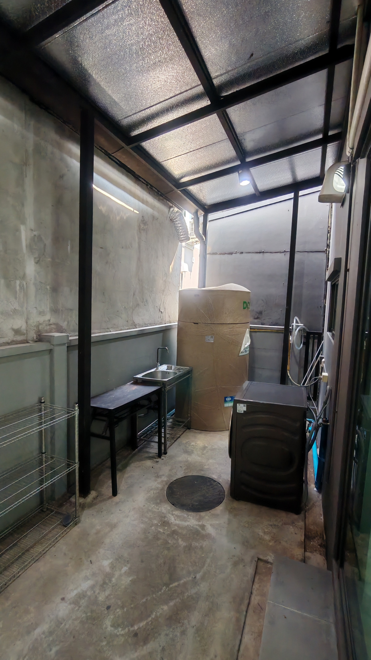 ให้เช่าทาวน์โฮมปทุมธานี รังสิต ธรรมศาสตร์ : ทาวน์โฮมใกล้ ฟิวเจอร์ 6นาที ม.กรุงเทพ 15นาที มี Top หน้าหมู่บ้าน