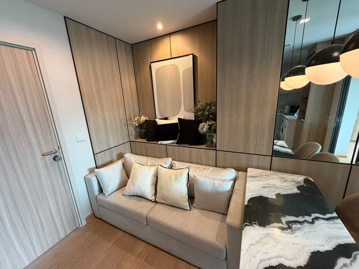 For RentCondoWitthayu, Chidlom, Langsuan, Ploenchit : Life One Wireless 35 sq.m.  26,000 THB / Month （negotiable）