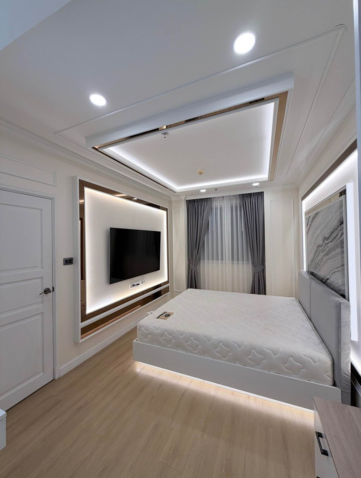 ให้เช่าคอนโดพระราม 9 เพชรบุรีตัดใหม่ RCA : WS6815 ให้เช่า Supalai Wellington 1 ใกล้ MRT ห้วยขวาง ห้องใหญ่ เดินทางสะดวก เพียง 28,000 บาท/เดือน