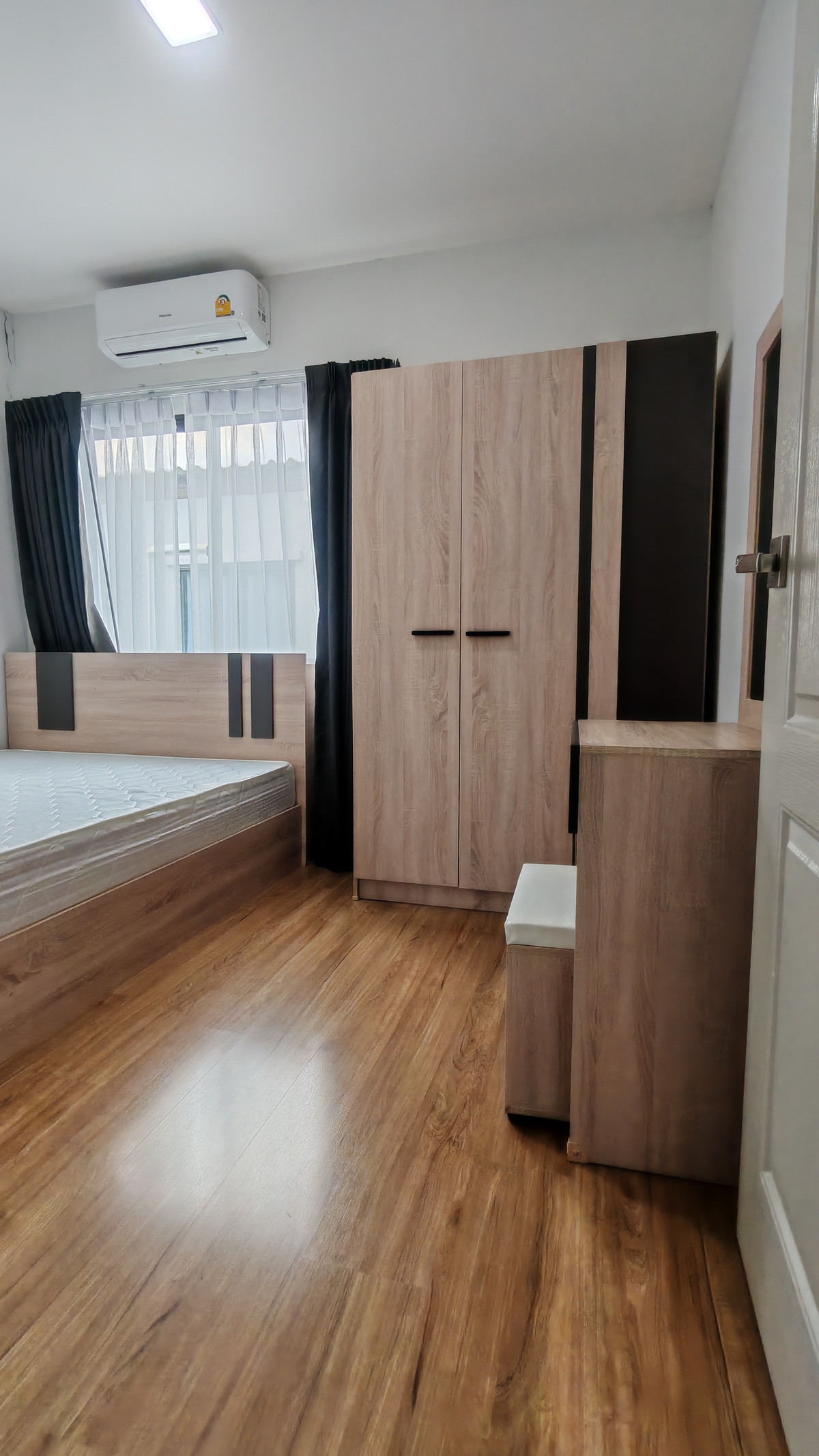 ให้เช่าทาวน์โฮมปทุมธานี รังสิต ธรรมศาสตร์ : ทาวน์โฮมใกล้ ฟิวเจอร์ 6นาที ม.กรุงเทพ 15นาที มี Top หน้าหมู่บ้าน