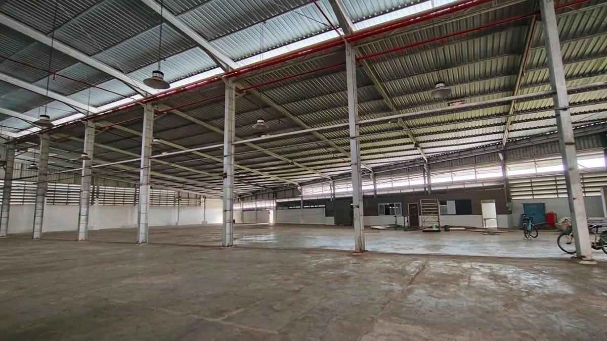 ให้เช่าโกดังนนทบุรี บางใหญ่ บางบัวทอง : 🏭 ให้เช่าโกดัง 1,200-7,520 ตร.ม. แบ่งเช่าได้  | บางบัวทอง นนทบุรี | โกดังใกล้คลังสินค้าเซเว่น ซอยวัดสามง่าม