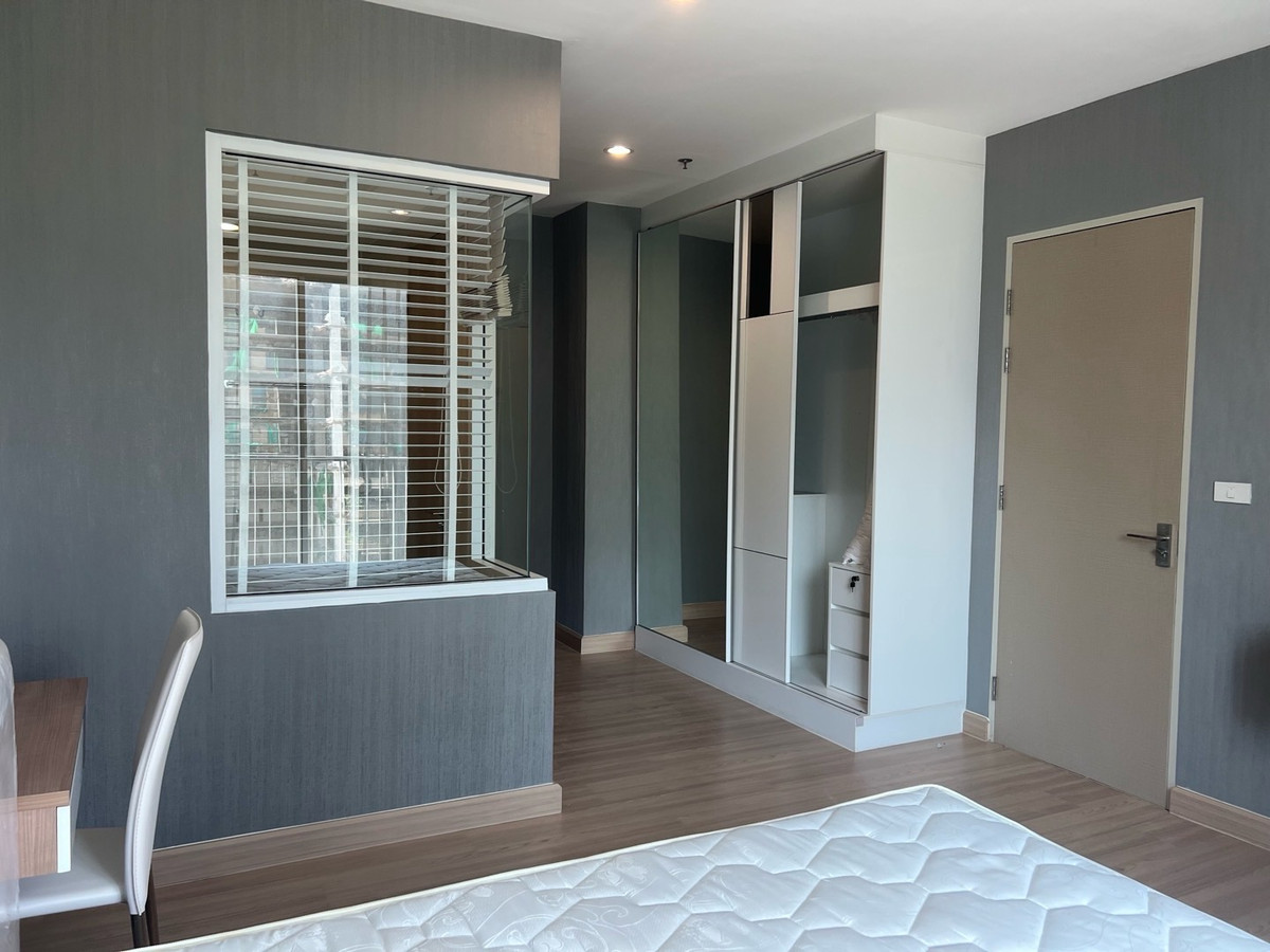 ให้เช่าคอนโดรัตนาธิเบศร์ สนามบินน้ำ พระนั่งเกล้า : ให้เช่าเดอะ โฮเทล เซอร์วิส คอนโดมิเนียม 1นอน1น้ำ50ตรม. ห้องสภาพใหม่ ชั้น7 ระเบียงทิศตะวันออก ติดรถไฟฟ้าMRTบางกระสอ