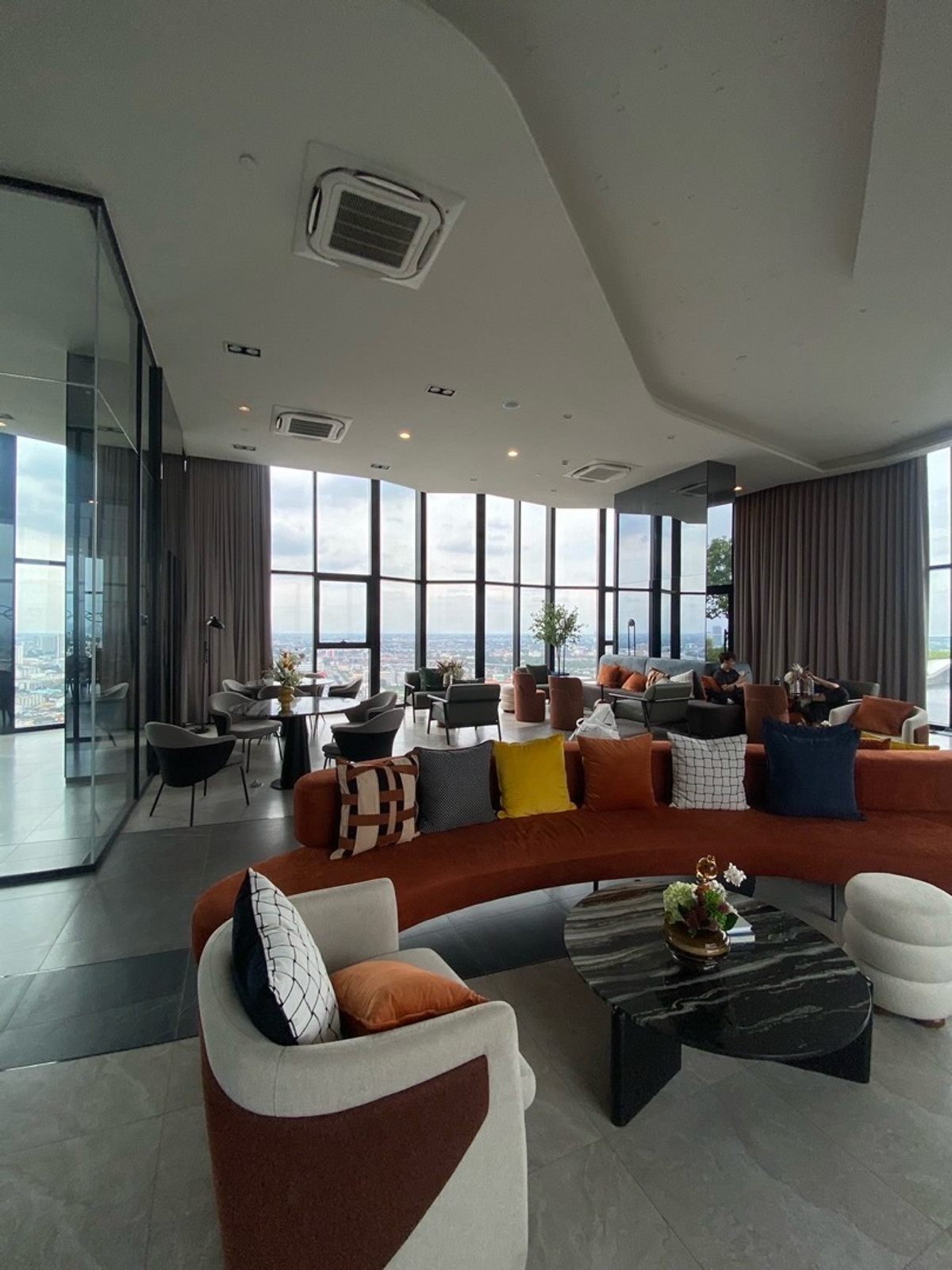 ให้เช่าคอนโดปิ่นเกล้า จรัญสนิทวงศ์ : 🔥 ปล่อยเช่าด่วน Origin สิรินธร ชั้น 9 วิวสระ ห้องสวย เฟอร์ครบ เครื่องซัก-อบ พร้อมอยู่