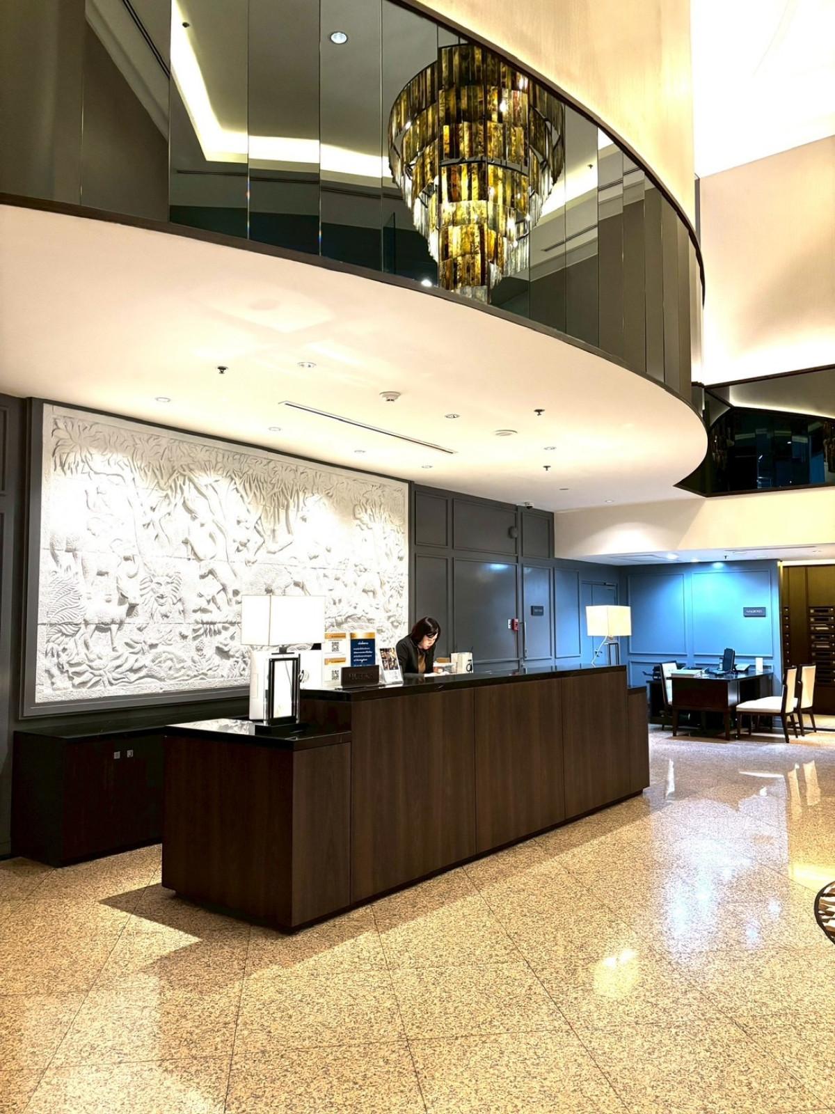 For SaleCondoWitthayu, Chidlom, Langsuan, Ploenchit : For Sale Condo , President Place , high floor , wide frontage , newly renovated , BTS-Chit Lom , Lumpini , Pathum Wan , Bangkok , CX-150162