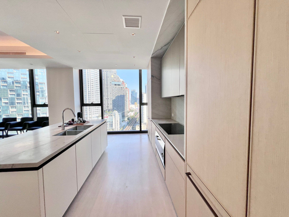 For SaleCondoSukhumvit, Asoke, Thonglor : Ultimate class of condominuim in the heart of Thonglor ✨Scope Thonglor✨4+1 beds 4+1 baths, Size 416 sqm., near BTS / MRT Thonglor (0 km) Tel.0982645161 