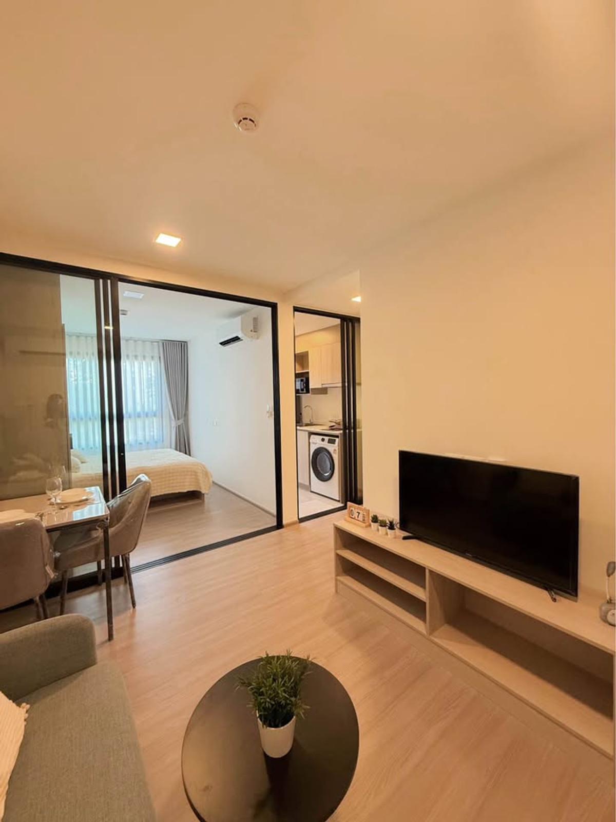 For RentCondoPhuket : Condo for rent near Central Phuket, The Base Bukit, 1 bedroom, 2nd floor, ready to move in