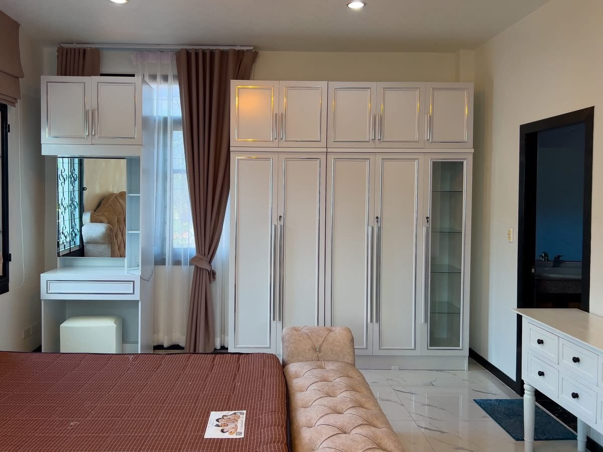 ให้เช่าพัทยา บางแสน ชลบุรี สัตหีบ : บ้านพูลวิลล่า จอมเทียน ใกล้หาดจอมเทียน เดินทางเพียง 5 นาที