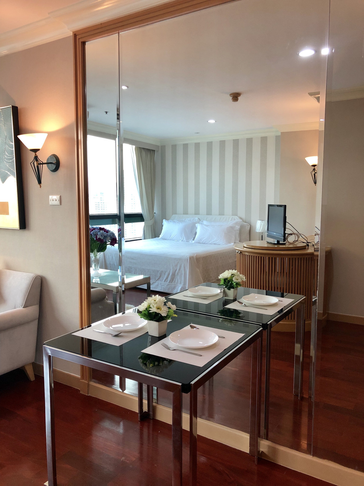 For SaleCondoWitthayu, Chidlom, Langsuan, Ploenchit : For Sale Condo , President Place , high floor , wide frontage , newly renovated , BTS-Chit Lom , Lumpini , Pathum Wan , Bangkok , CX-150162