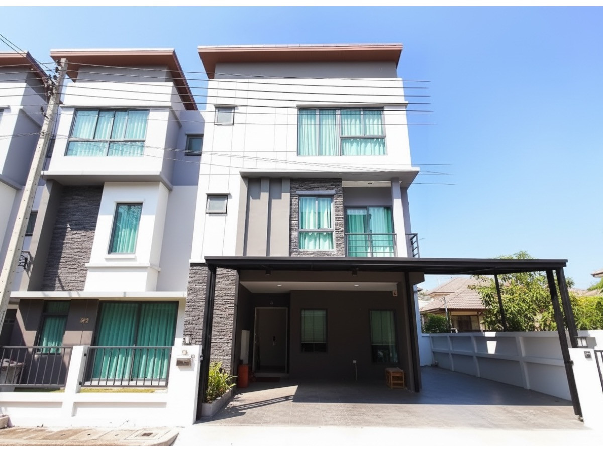 For RentTownhomePattanakan, Srinakarin : 🔥 [Best Value!] Single house for rent. Baan Klang Muang The Edition Rama 9-Krungthep Kreetha, large size, first alley