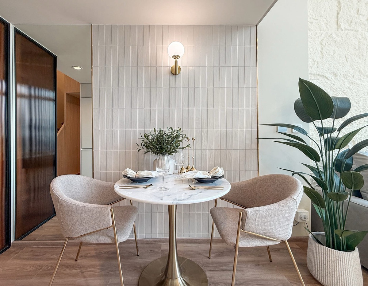 ให้เช่าคอนโดอารีย์ อนุสาวรีย์ : ให้เช่า Noble Form Thonglor (สุขุมวิท 55) 
✨ห้องแบบ Duplex ชั้น 39 (ชั้นสูง วิวเมืองสวย)